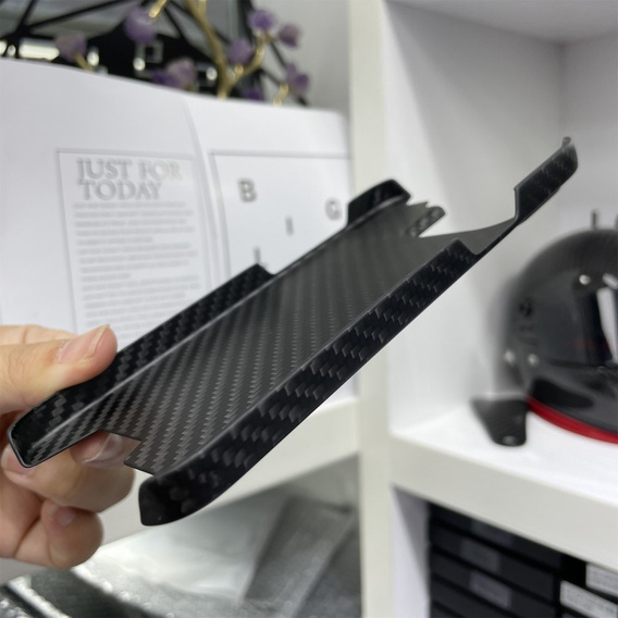 Чехол для iPhone 15 Pro Max, Carbon Fiber, матовый чёрный