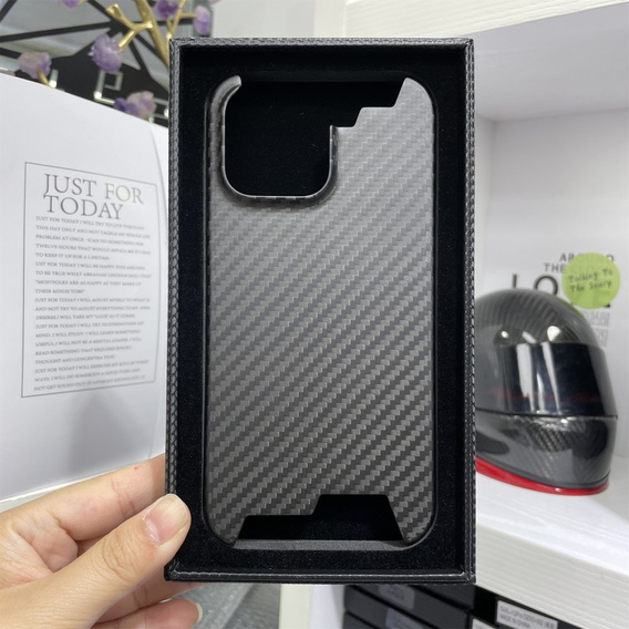 Чехол для iPhone 15 Pro Max, Carbon Fiber, матовый чёрный